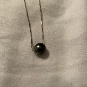 Genuine pearl necklace